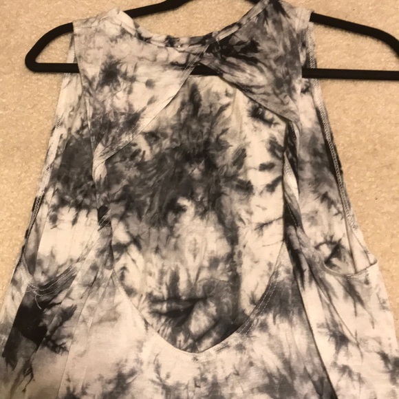Tie dye sleeveless top - Picture 3 of 4